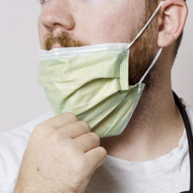 髭とマスクの摩擦防止